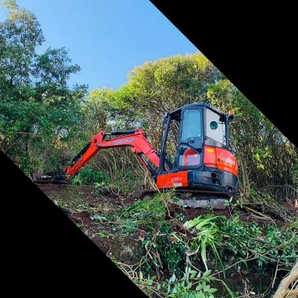 0508 4 Digger, Earthmoving & Earthworks