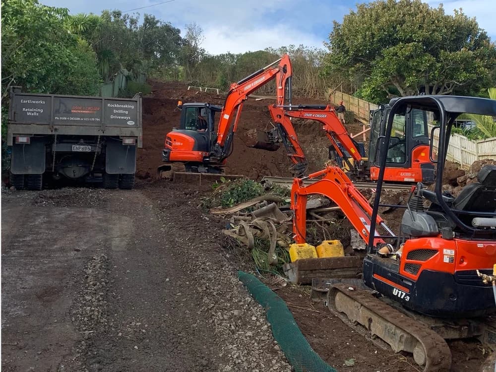 0508 4 Digger, Earthmoving & Earthworks